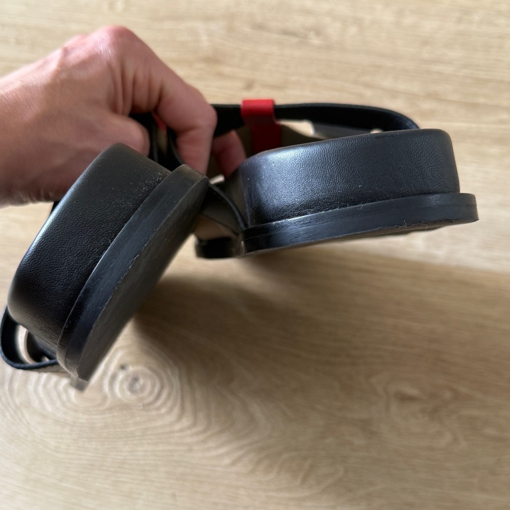 Worn once Perfect condition 
Woven Slides Flat Sandals EUR 40 / US 9.5 - Picture 9 of 10